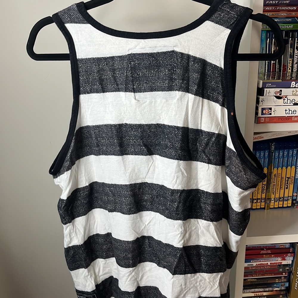 Two Broken Threads Medium Tank Top - Picture 5 of 6
